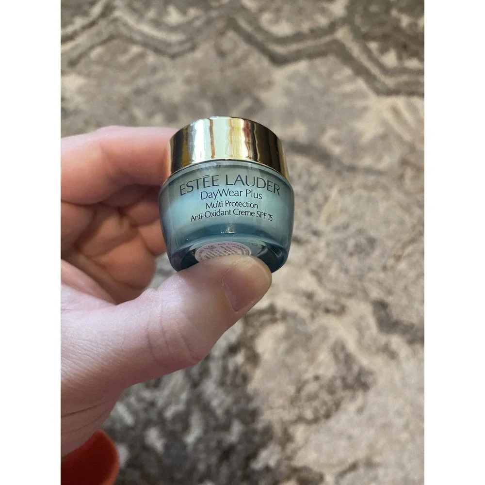 Estée Lauder New Travel Kit Advanced Night Repair Foam Cleanser Daywear SPF